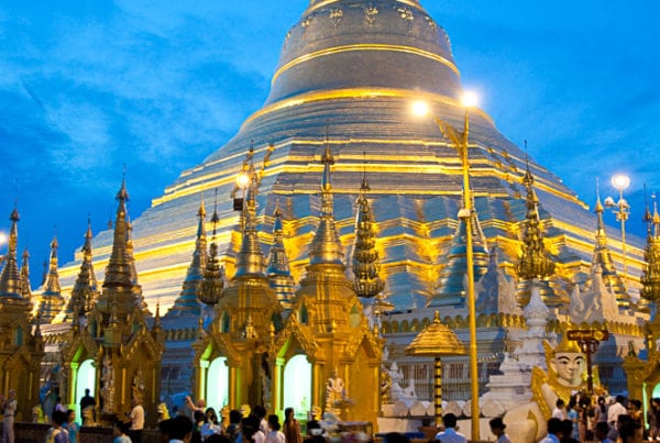 Schwedagon Pagoda - Yangon Myanmar